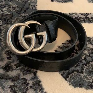 Gucci Leather belt with silver Double G buckle